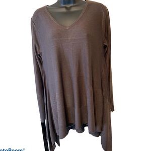 Cupio Long Sleeve V-Neck Trapeze Sweater